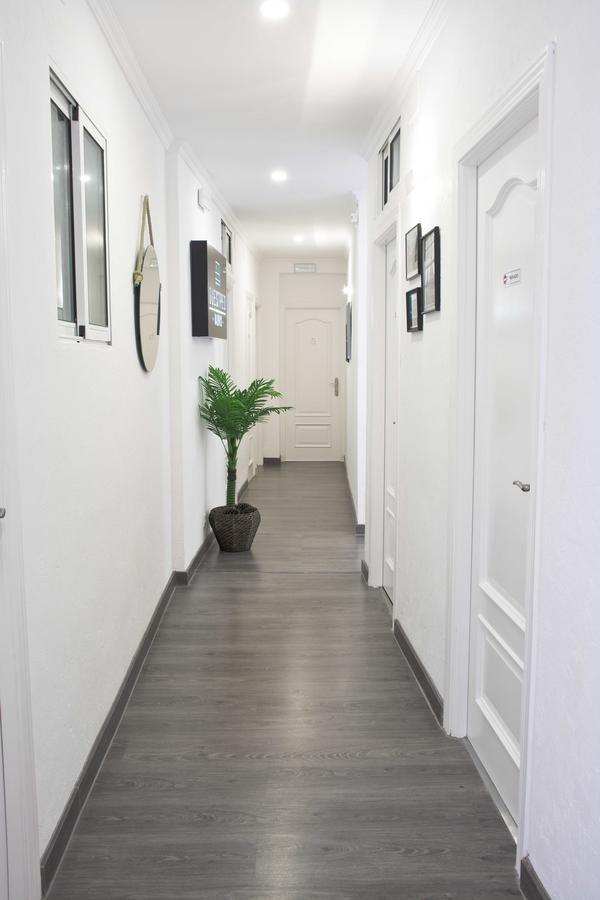 Hostal Guestped มาดริด ภายนอก รูปภาพ